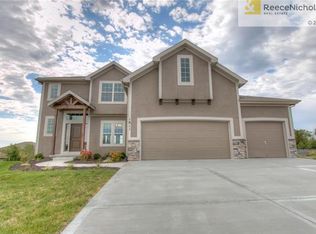9419 N Wayne Ct, Kansas City, MO 64155