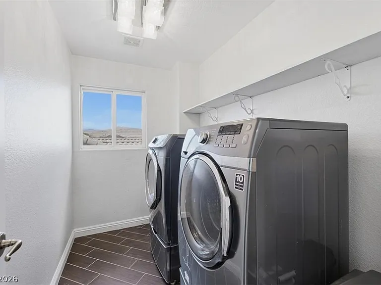 5397 Esparon Ave — Photo 23