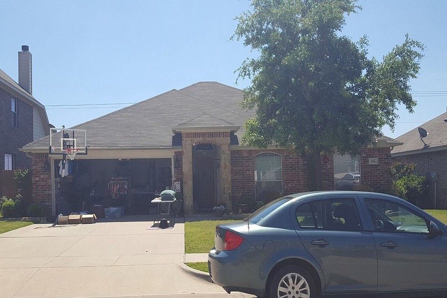 1st image of 844 Evergreen Ln