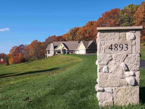4893 Enchanted Valley Rd, Middleton, WI 53562