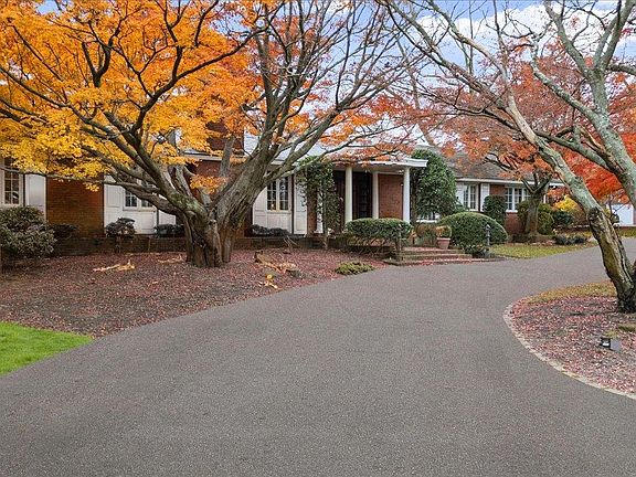 4th image of 246 Briarwood Crossing