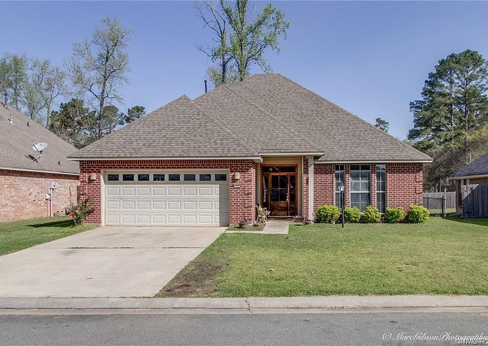 1st image of 132 Satinwood Cir