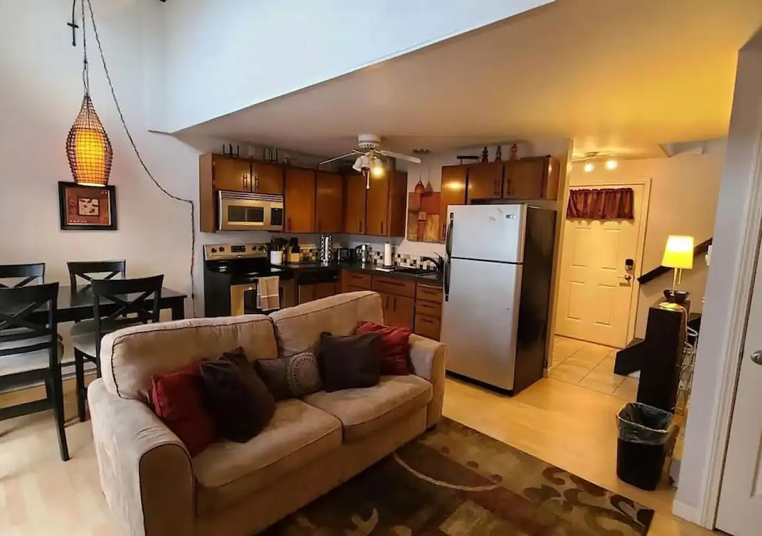 Centrally Located Townhouse Near to South Perry, Quick Drive to Gonzaga! — Photo 1