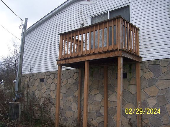 3rd image of 179 Daisy Dr