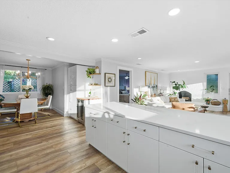 Kitchen to Dinning Room
