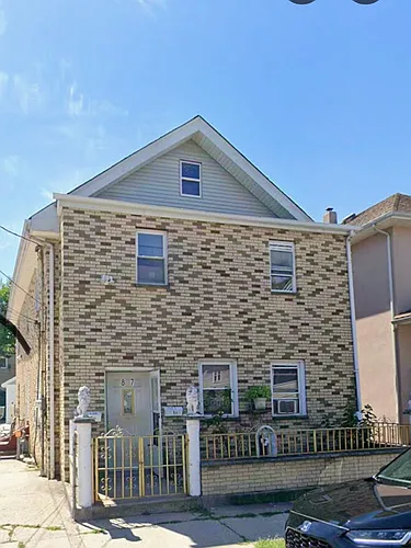 87 Troast St #1 Photo 1