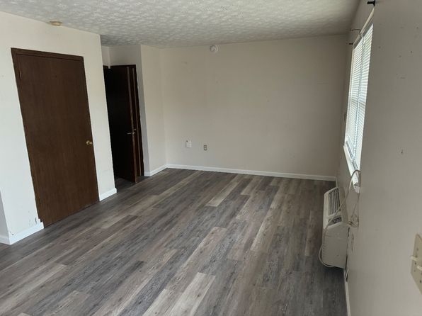 630 Village Way APT 1