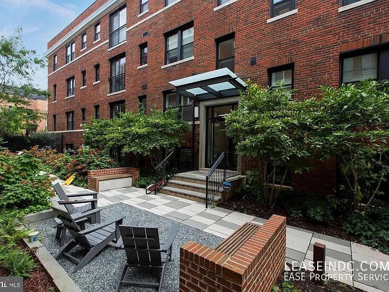 129 W St NW #103 — Photo 1