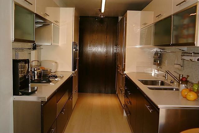 Imported Italian kitchen and high-end appliances