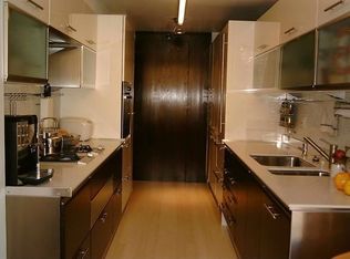 1230 N State Pkwy #70, Chicago, IL 60610