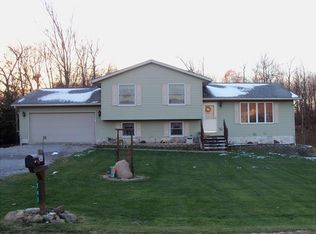 243 Heckathorne Rd, New Castle, PA 16101