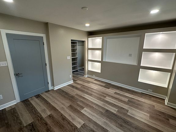 2nd image of 3149 S Illinois Ave #3149