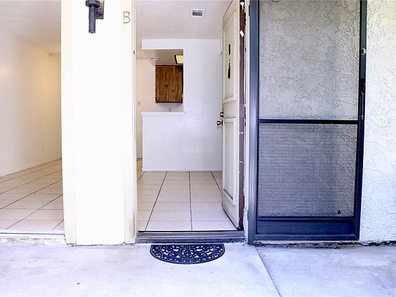 2nd image of 1045 W Francis St APT B
