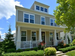 112 Pearl St, Herndon, VA 20170