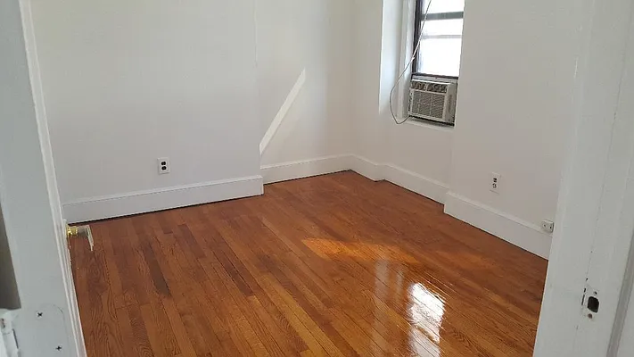 Rented by Susan J. Conaway, LREB | media 10
