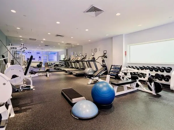 235 East 40th Street image 7 of 8