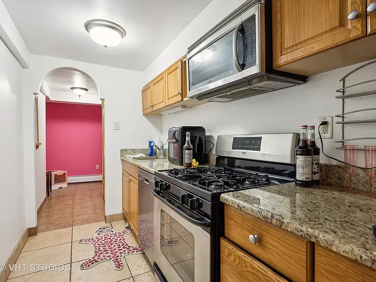 2703 N Francisco Ave #0 — Photo 4