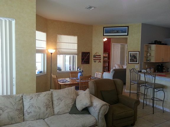 open family/kitchen/bkfst nk