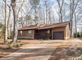 2038 Englewood Dr, Apex, NC 27539