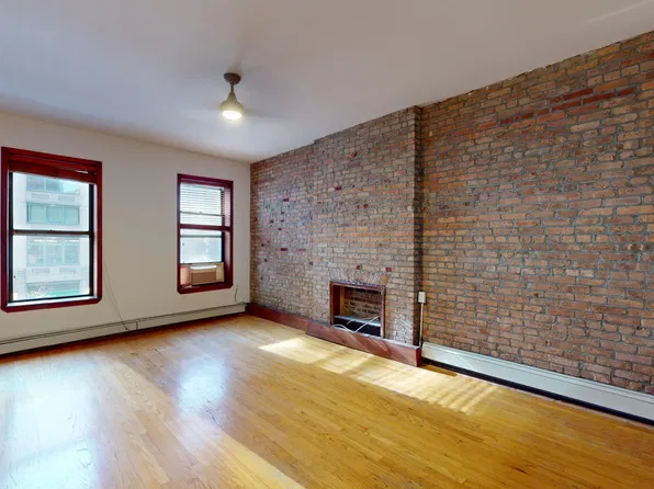 797 6th Avenue image 1 of 11