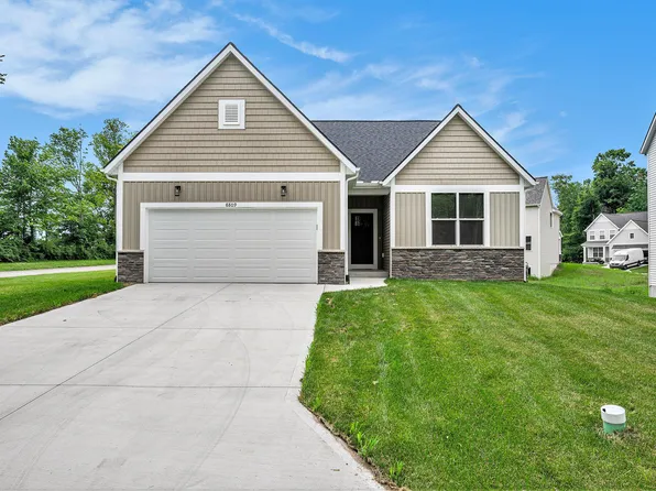 8809 Loggers Spur Ct SE, Caledonia, MI 49316