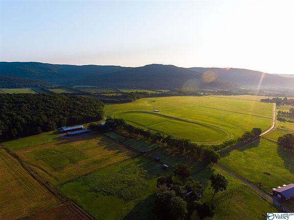 4th image of 518 County Road 564