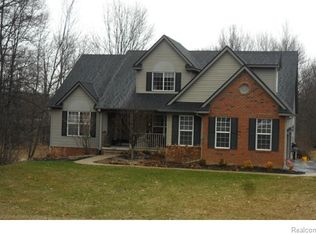 3570 Prescott Dr, Howell, MI