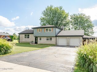 10415 Lower River Rd, Louisville, KY 40272