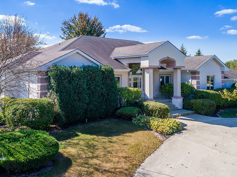 1st image of 12061 Aspen Ln