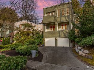 702 13th Ave E, Seattle, WA 98102