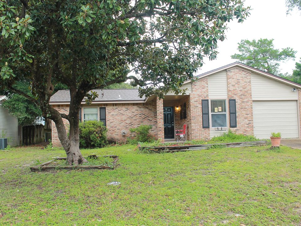 1st image of 424 Morningbird Ct