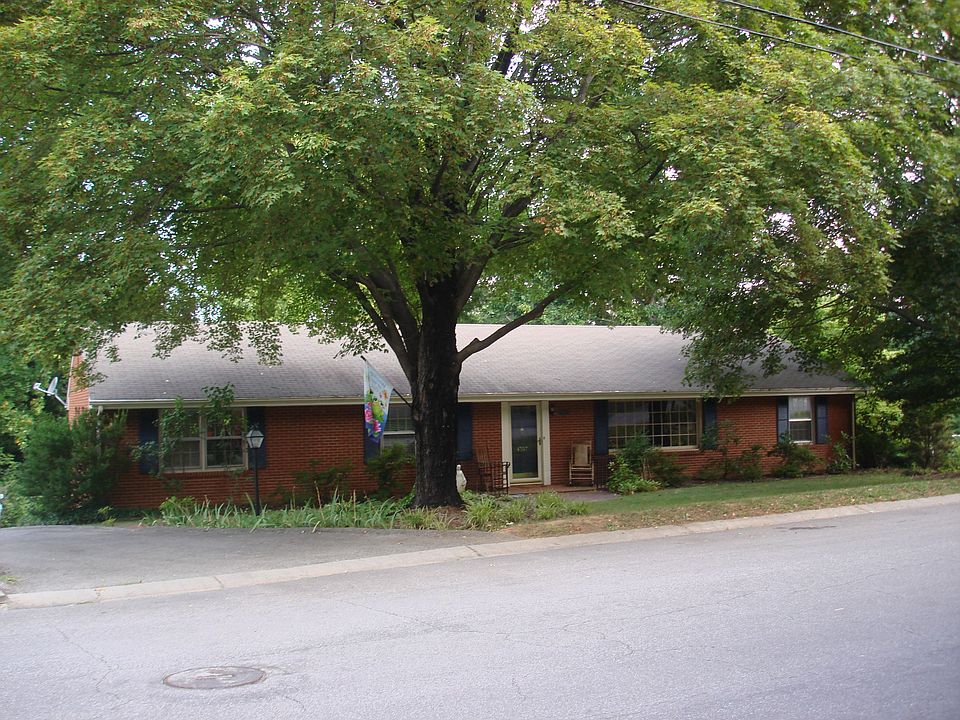 1st image of 4757 Brookwood Dr