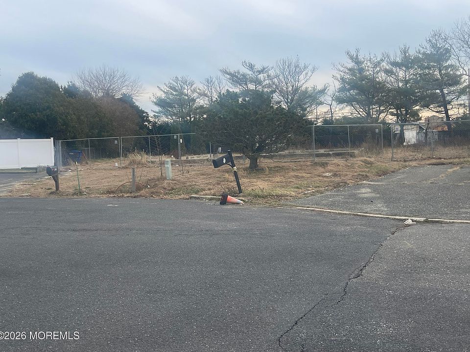 2nd image of 3255 Mystic Port Place