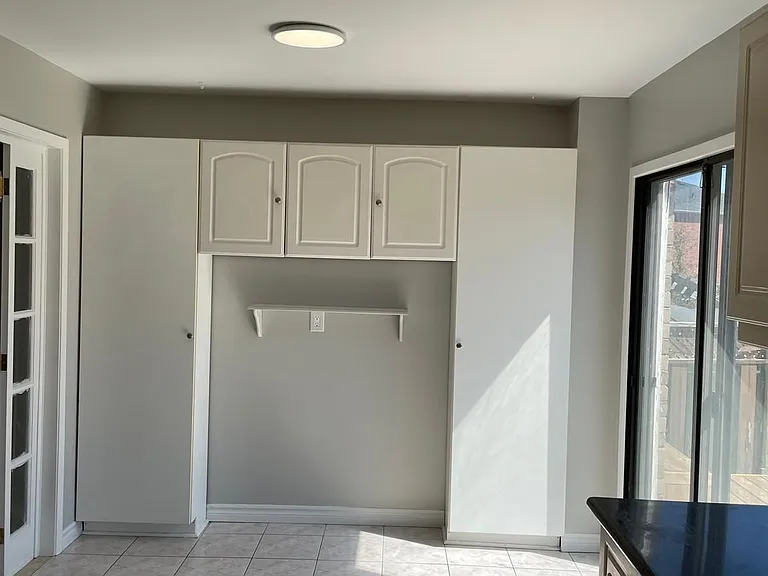 33 Rowe Ct — Photo 12