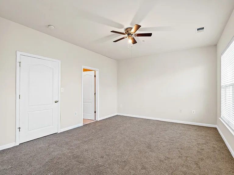 5530 Capital Gateway Dr #404 — Photo 13