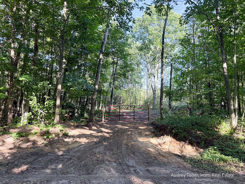 1st image of Par 3 Clements Rd