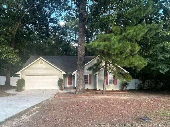 107 Jefferson Dr, Raeford, NC 28376