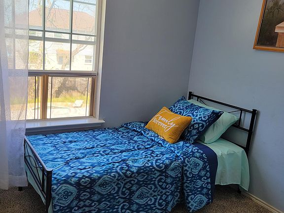 2nd image of 219 Seegers Dr