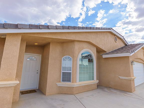 3rd image of 9681 Goodwin Dr