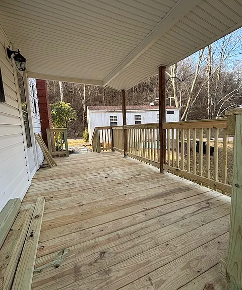 6 Red Oak Dr — Photo 1
