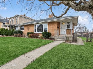 134 Pleasant Ave, Highwood, IL