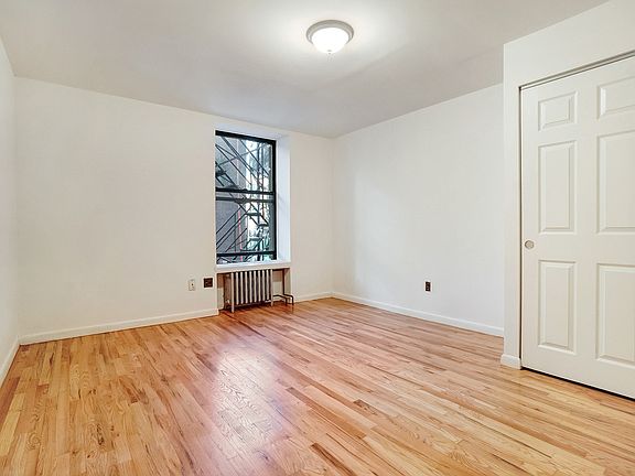 4th image of 310 W 95th St APT 2C