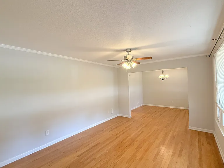 7620 Charlotte Dr SW — Photo 9