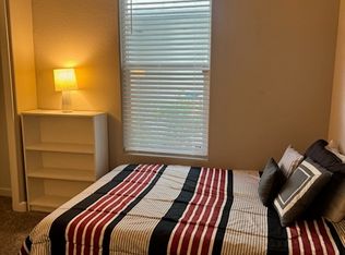 4374 E Berkeley Rd ROOM 2, Phoenix, AZ 85008