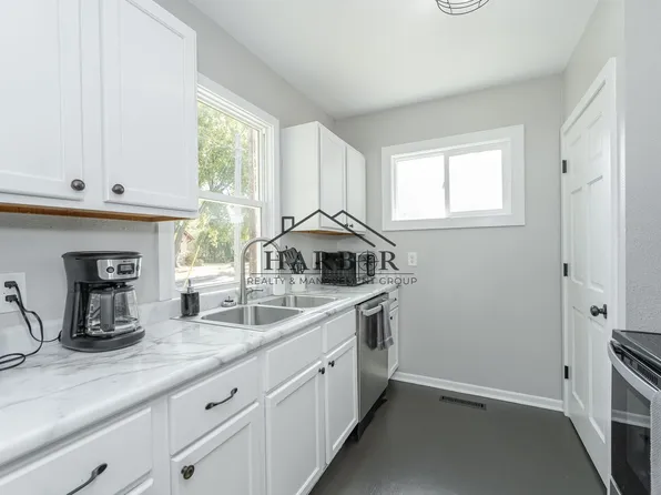 524 10th St SE, Rochester, MN 55904