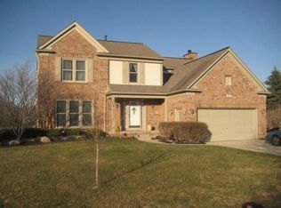 3541 Tall Oaks Rd, Orion, MI 48359