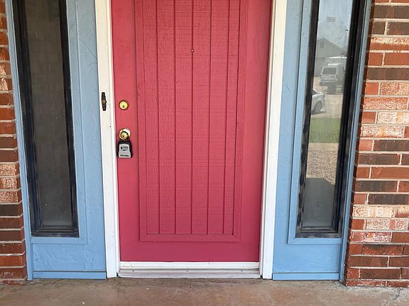 2nd image of 1821 Sequoyah Ct