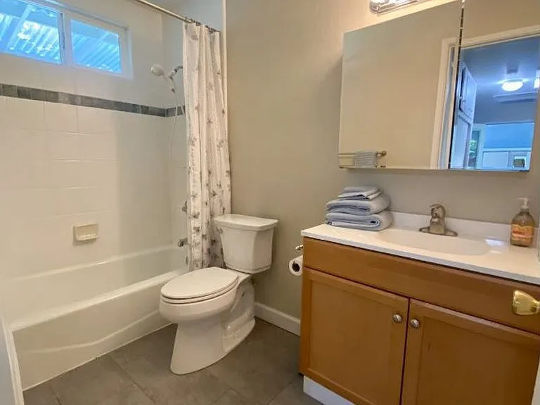 298 E 9th Ave — Photo 10