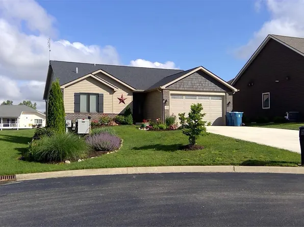 260 Ln 280c Hamilton Lk, Hamilton, IN 46742
