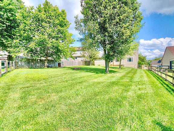 4th image of 571 Buckshire Gln